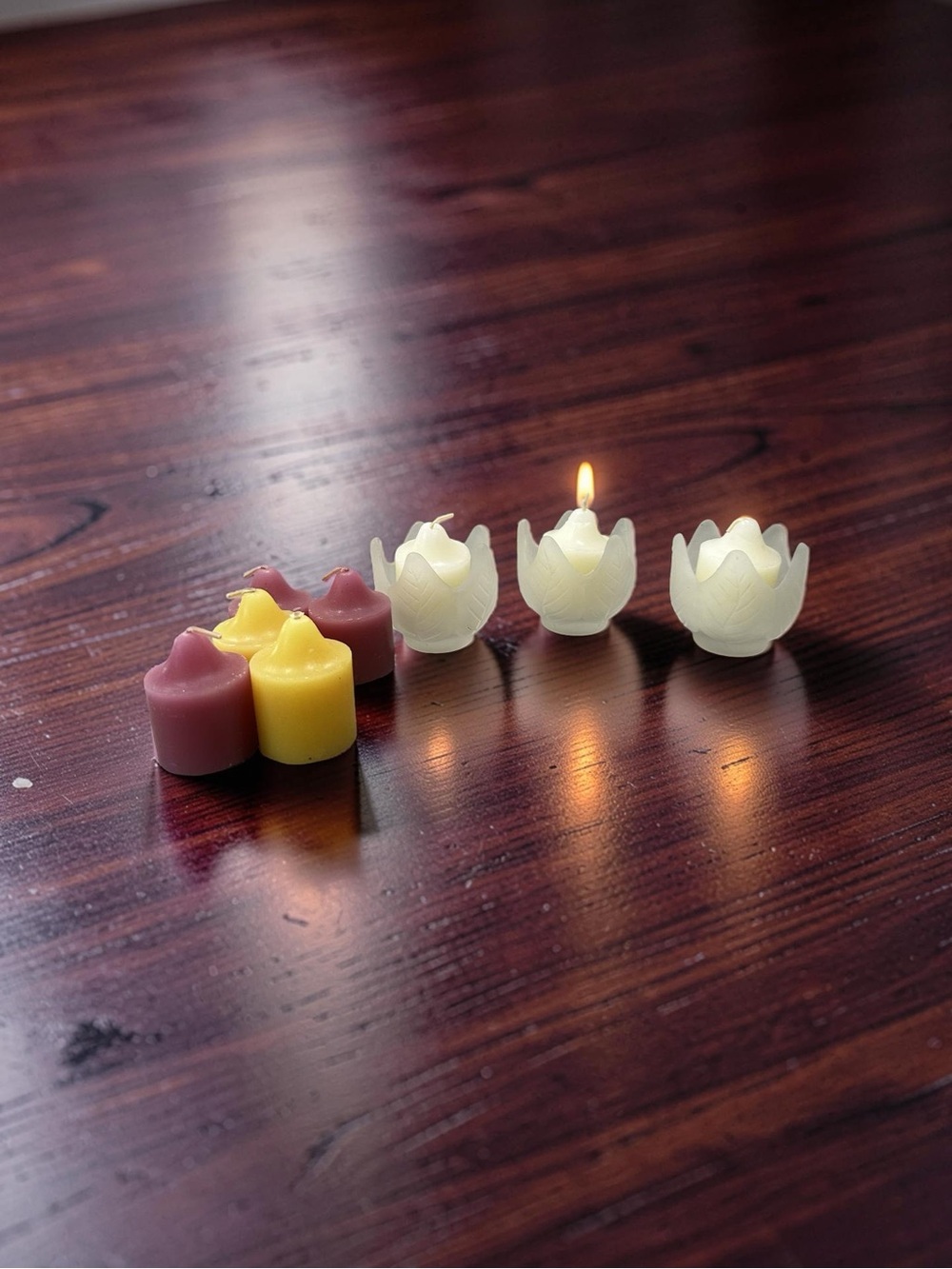 Party Lite Frosted Lotus Blossom Votive Candle Holders w/ Candles BT2-1